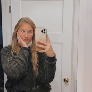 Meet your Posher, Dani